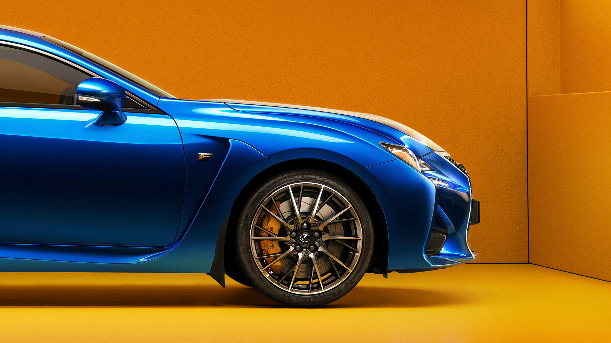 Lexus RC F — close-up 2
