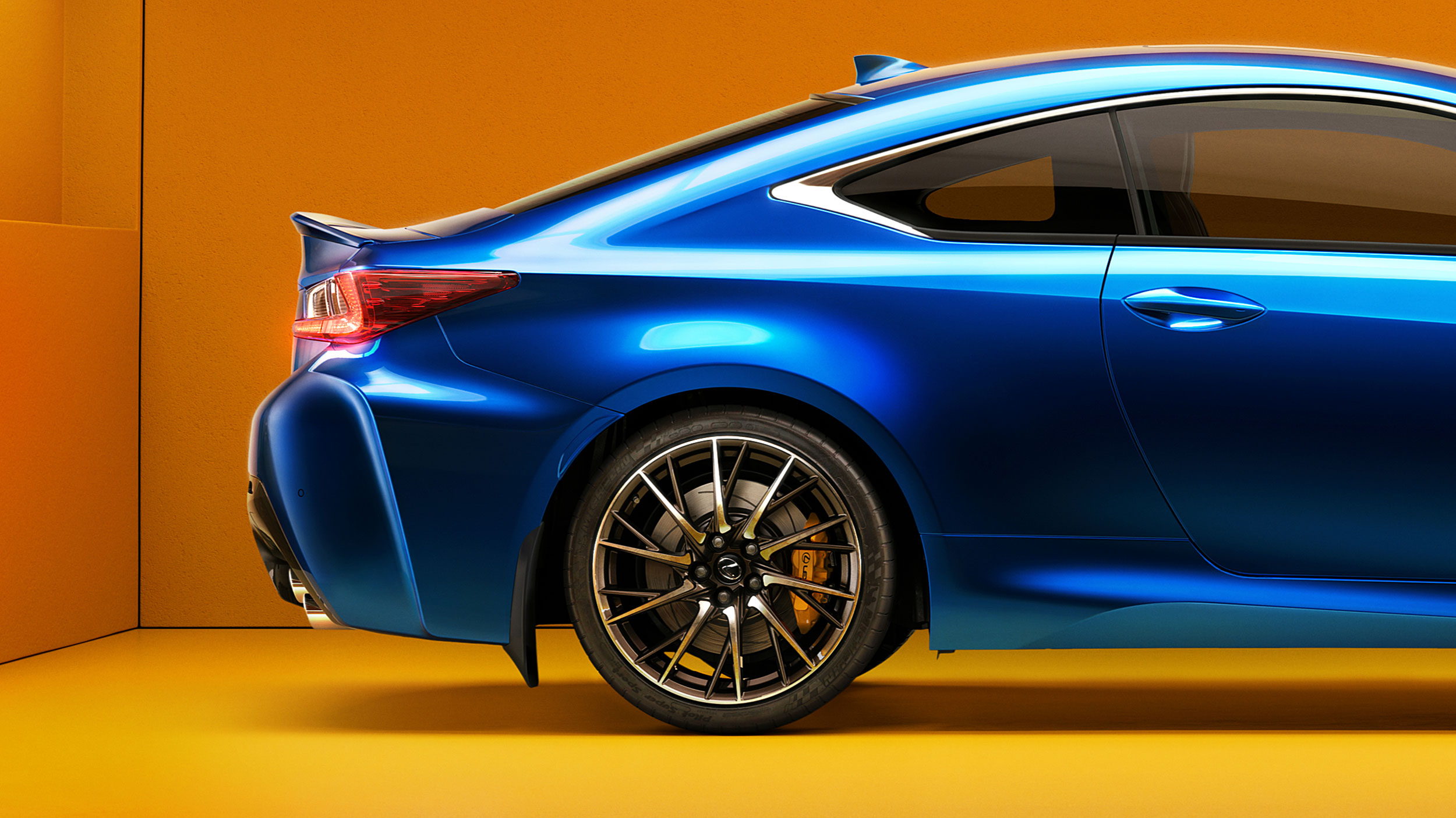 Lexus RC F — close-up 3
