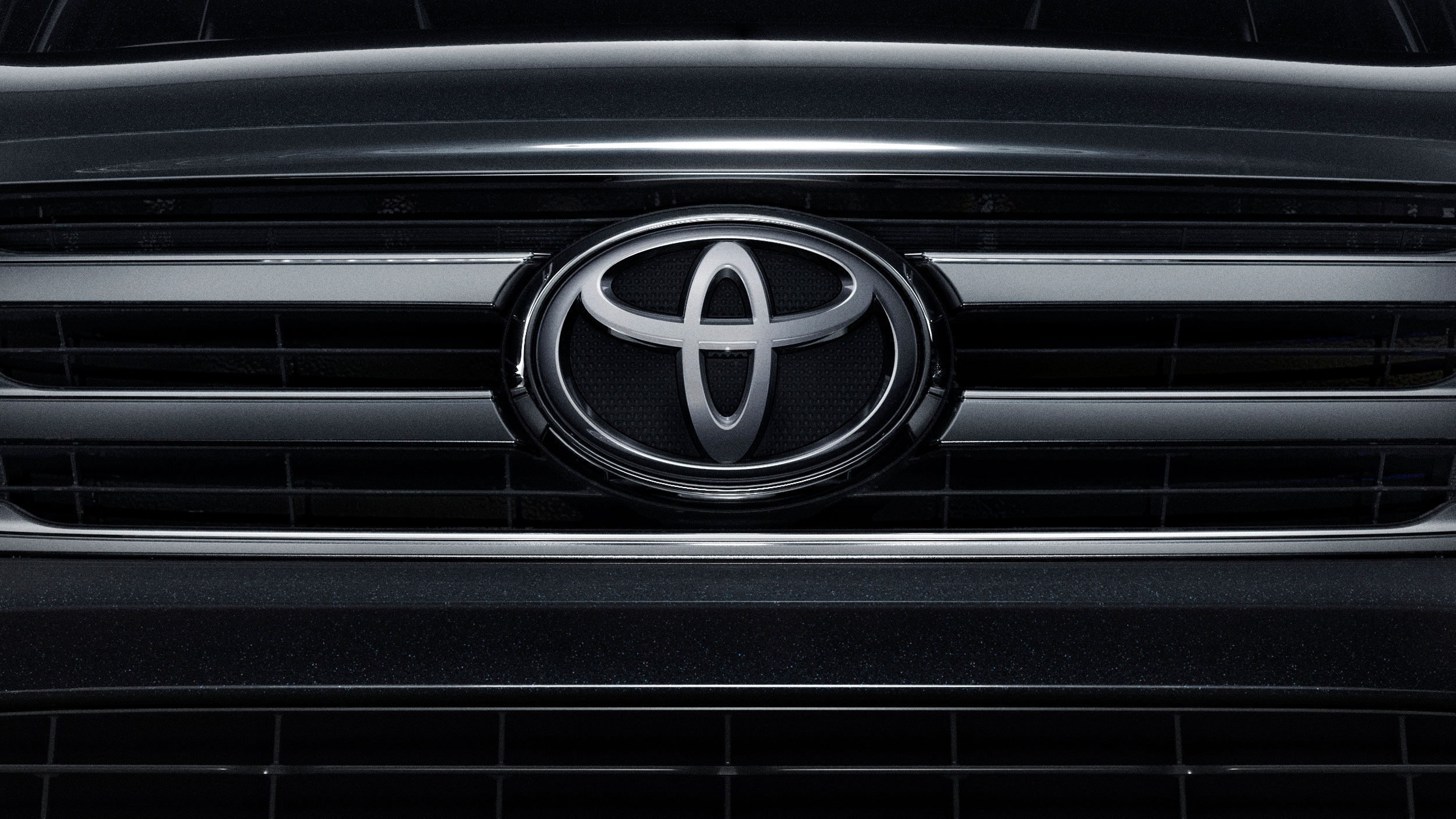 Toyota Hilux — close-up 2